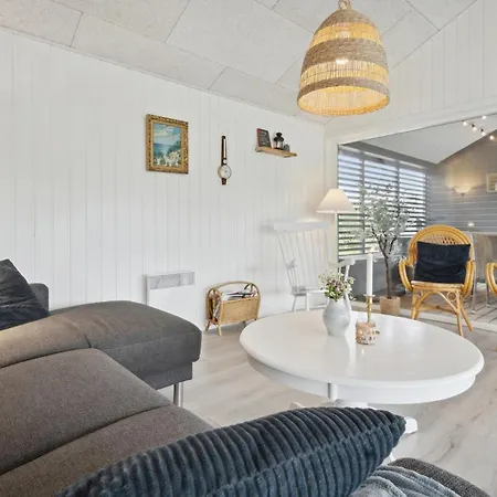 Holiday home Lovely In With Wifi Haderslev